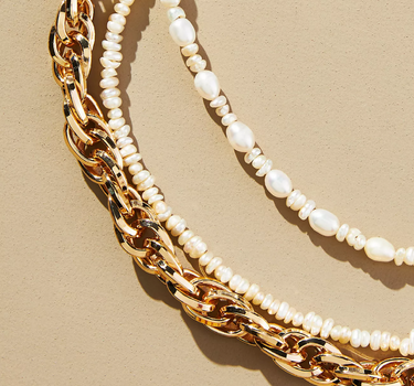 Natural Pearls Gold-Chain Necklace